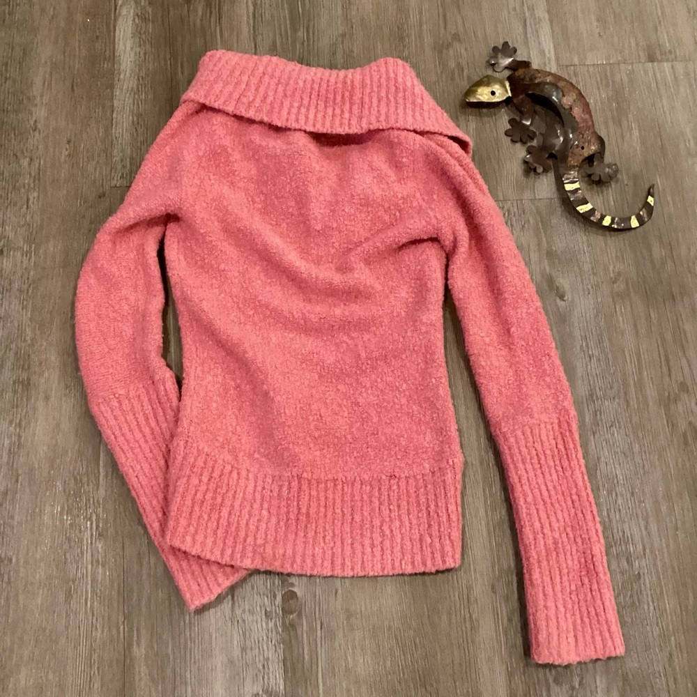MODA International Sweater - Picture 5 of 6